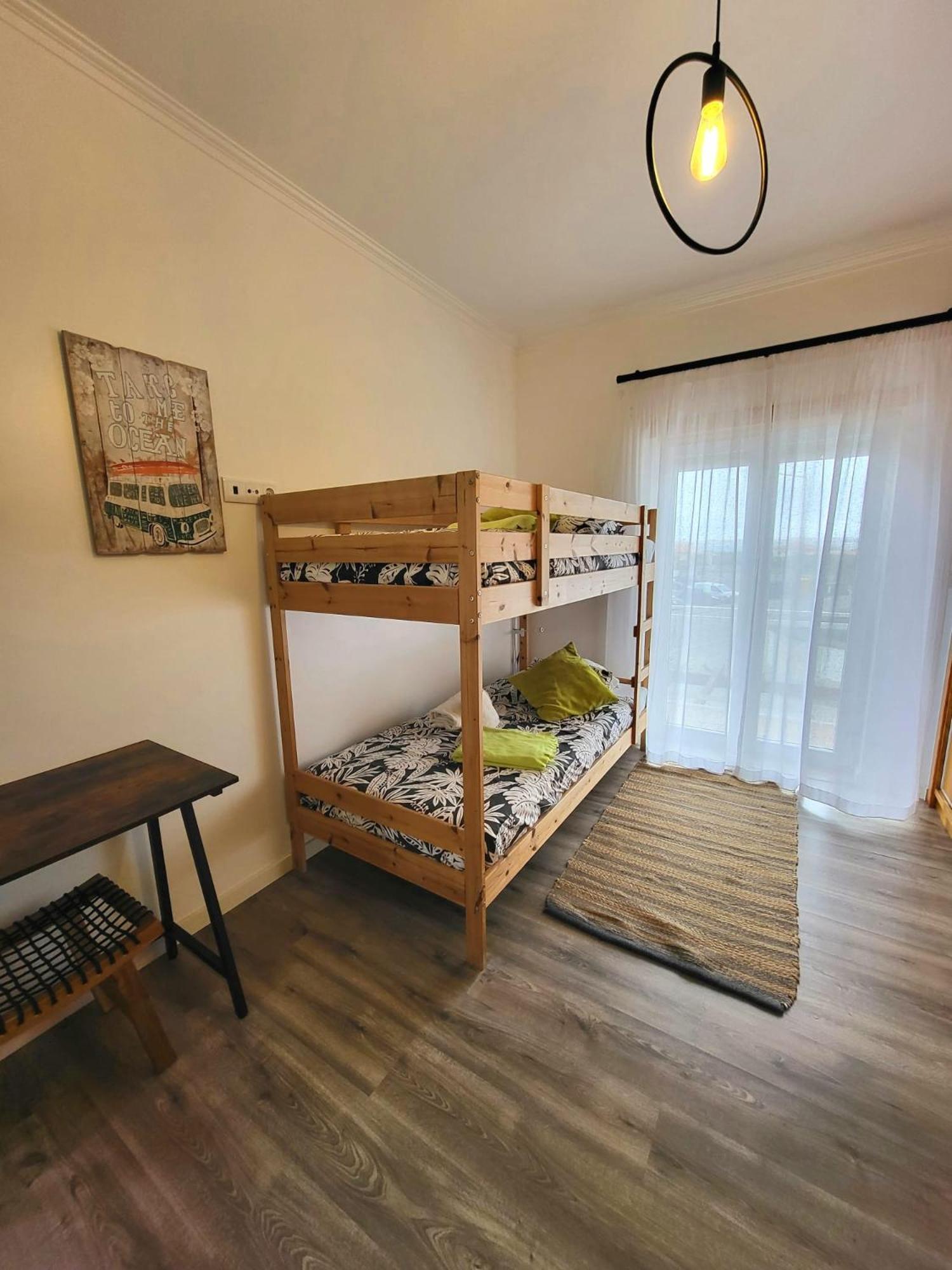 Alex Surf Hostel Балеал Екстериор снимка