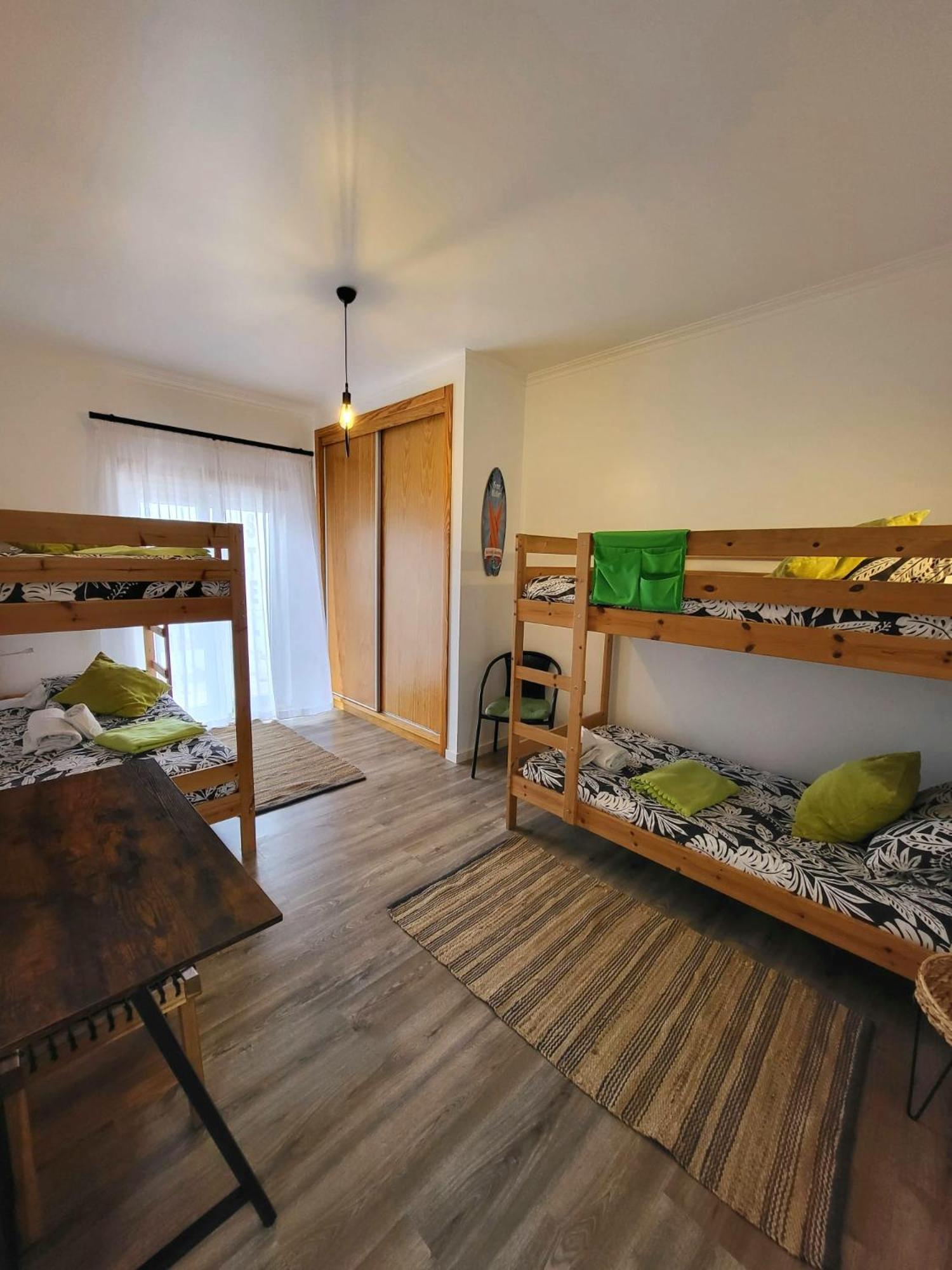 Alex Surf Hostel Балеал Екстериор снимка