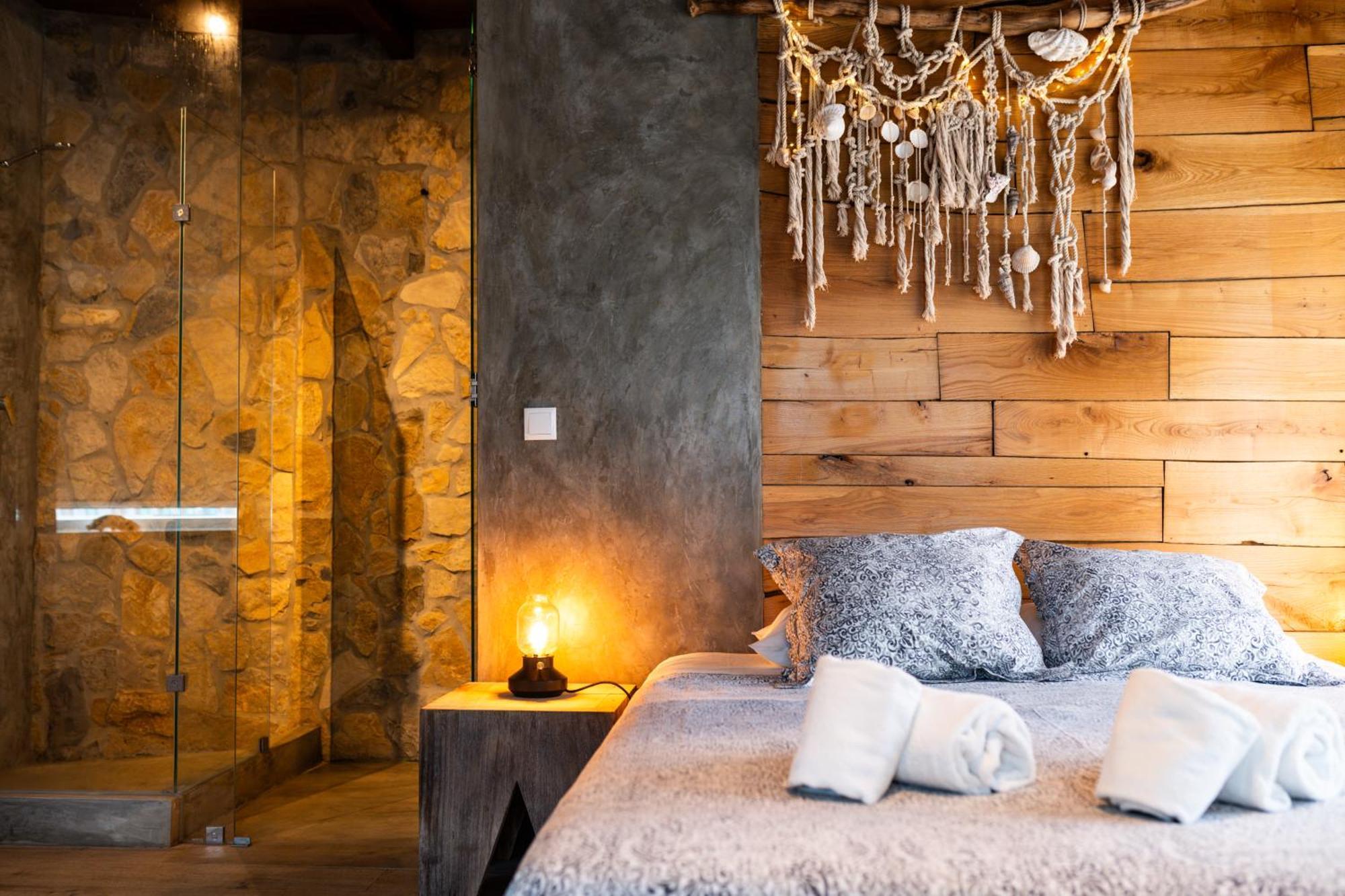 Alex Surf Hostel Балеал Екстериор снимка